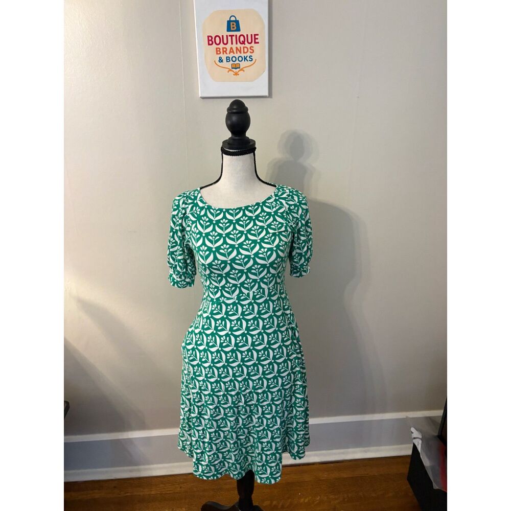 Boden Green White Floral Fit Flare Dress US 2 Petite Puff Sleeve Jersey
